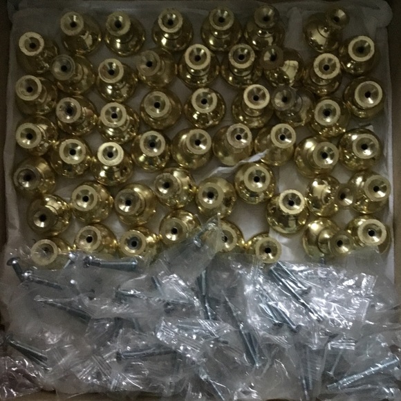 Solid Brass Knobs (51)46 new bags of 2 screws.(92) - Picture 6 of 6
